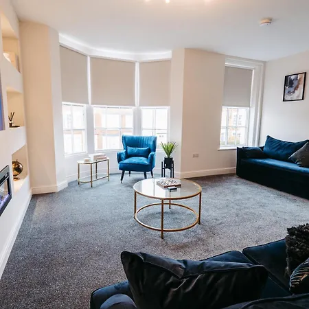Seabreeze Retreat-luxury 2 Bedroom Apartment-free Private Gated Parking On-site 公寓
