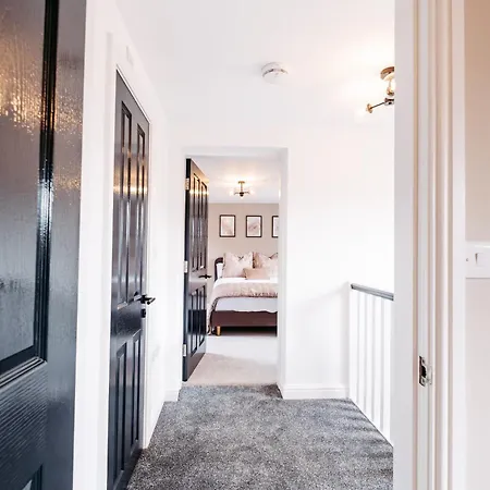公寓 Seabreeze Retreat-luxury 2 Bedroom Apartment-free Private Gated Parking On-site