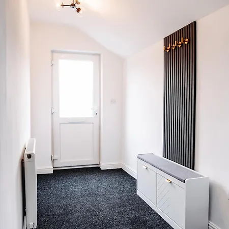 Seabreeze Retreat-luxury 2 Bedroom Apartment-free Private Gated Parking On-site Appartement